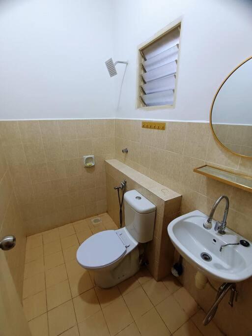 Tenang Retreat Holiday Home 3Bedroom 3Bath 2Parking Kajang Luaran gambar